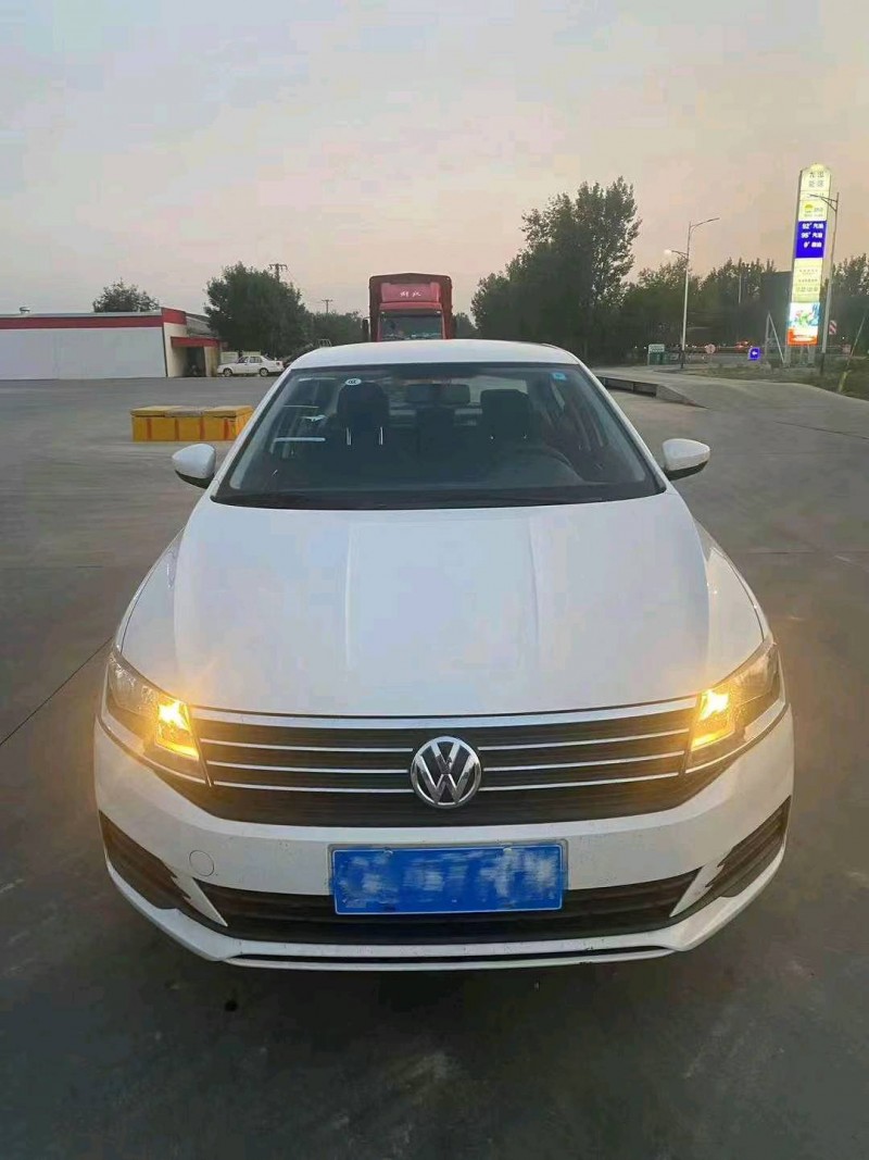 枣庄23年大众朗逸1