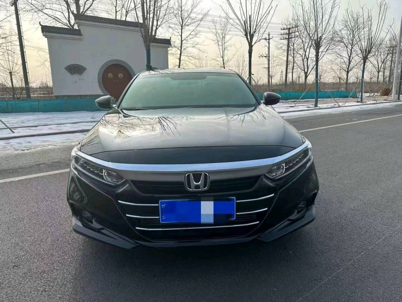 邯郸23年本田雅阁1