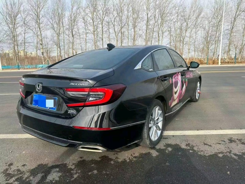 邯郸23年本田雅阁4