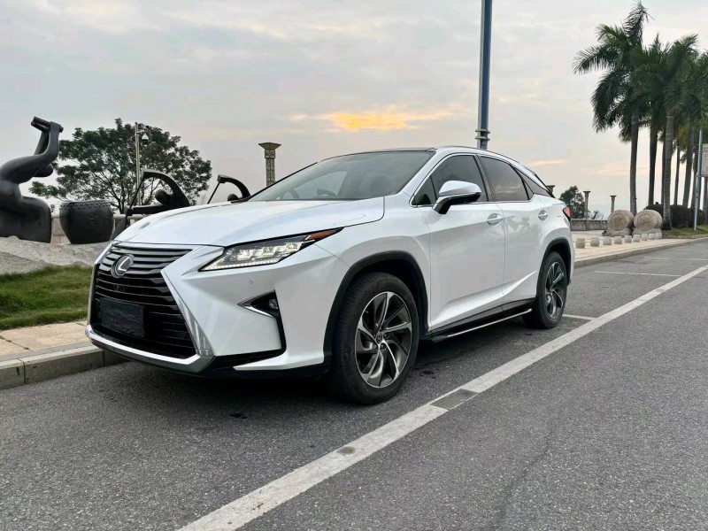 深圳18年雷克萨斯RX8