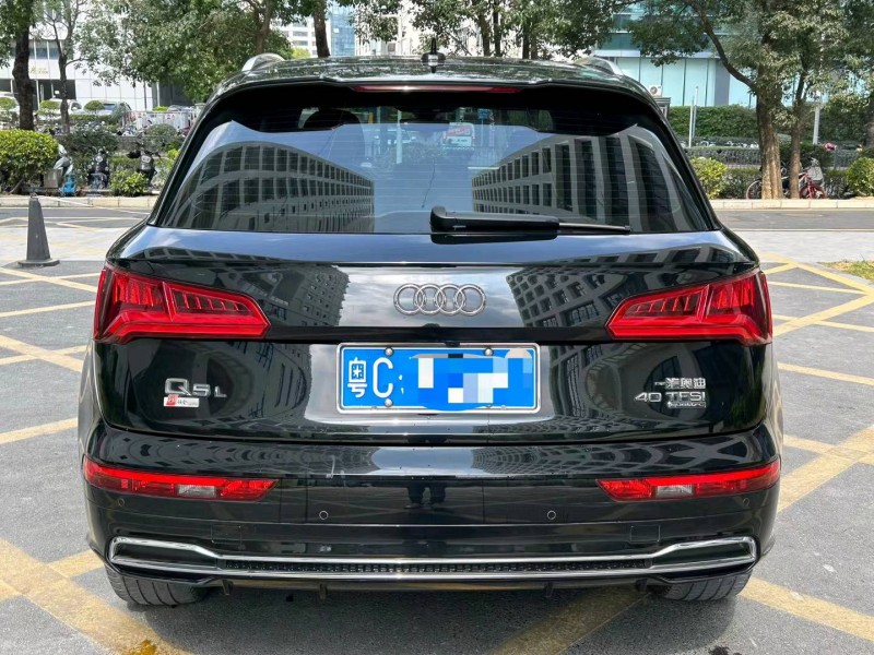 深圳20年奥迪Q55