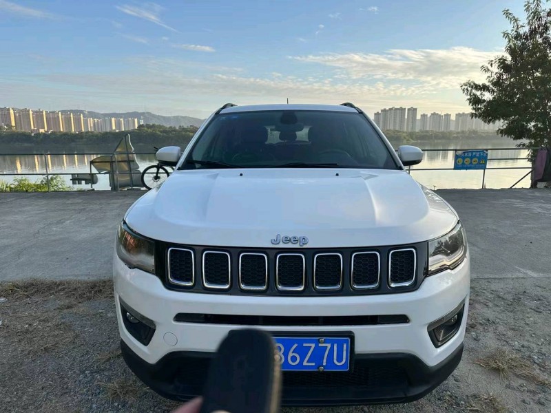 深圳17年Jeep指南者1