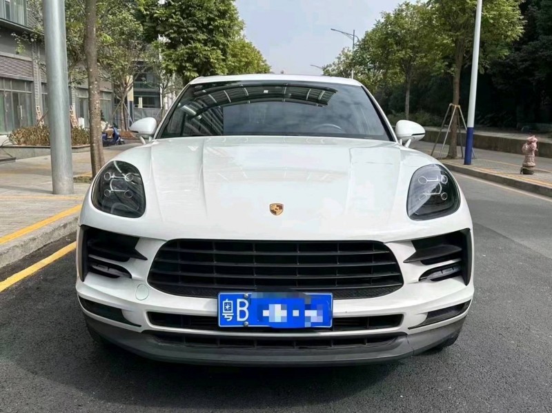 深圳20年保时捷Macan1