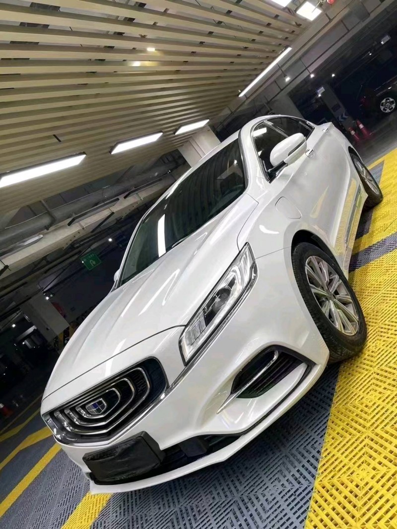 成都20年吉利博瑞2