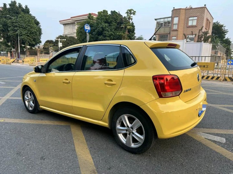 广州11年大众polo9