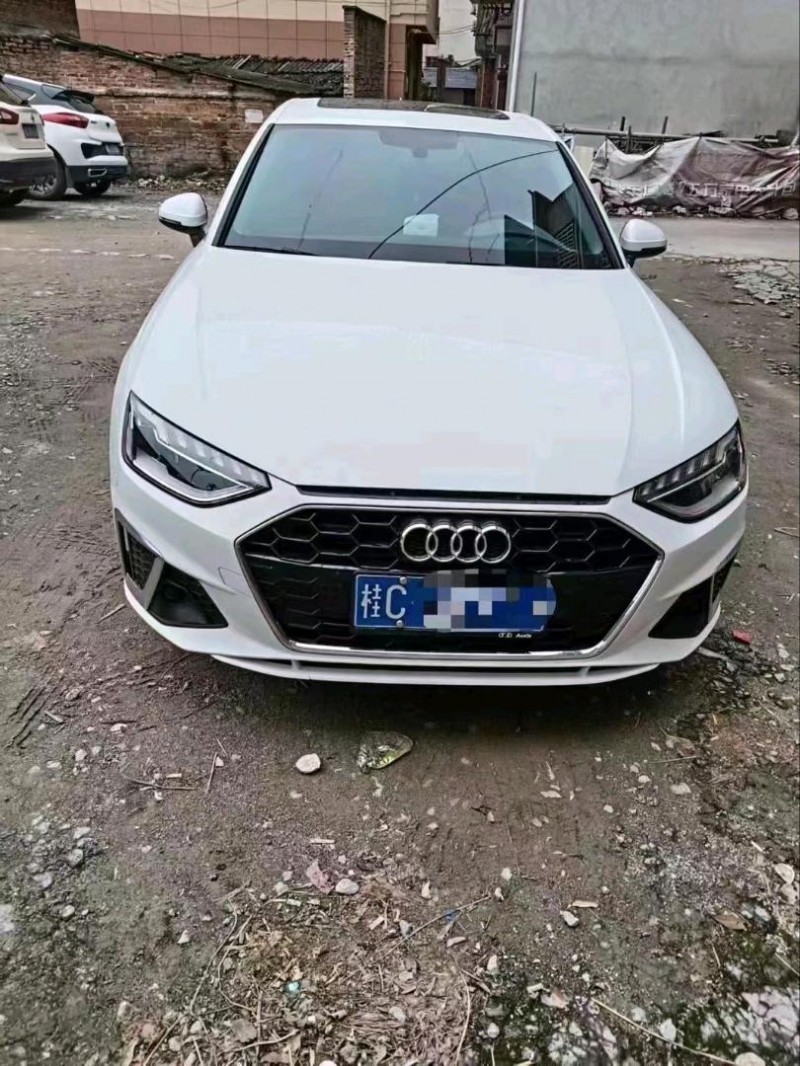 南宁22年奥迪A4L1