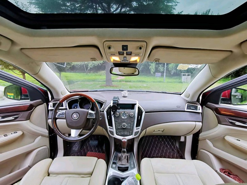 潍坊10年凯迪拉克SRX4