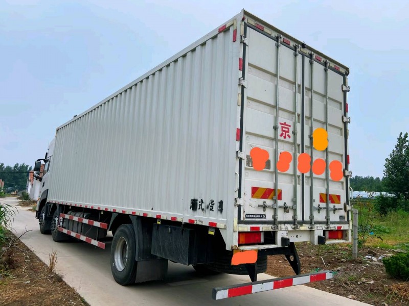 潍坊20年东风天龙8