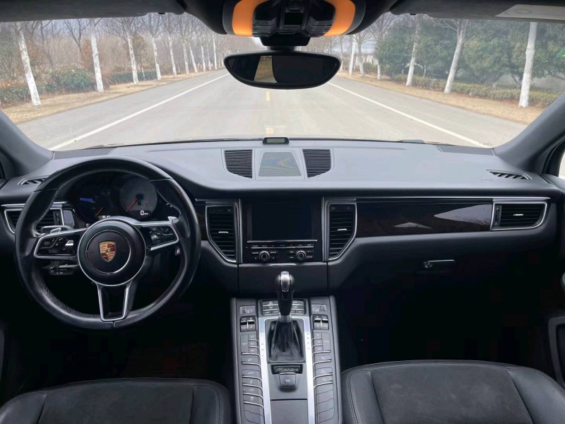 徐州14年保时捷Macan5