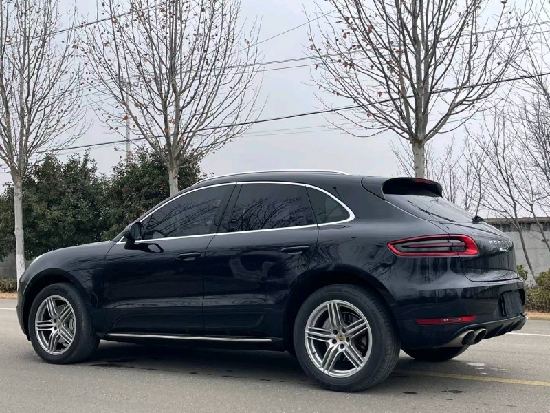 徐州14年保时捷Macan8