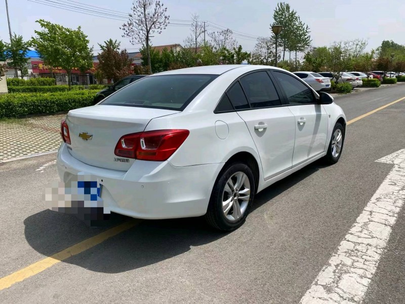 潍坊16年雪佛兰科鲁兹7