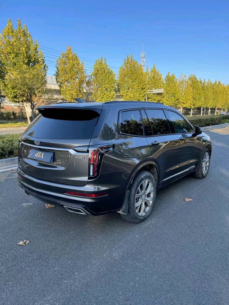 徐州20年凯迪拉克XT68