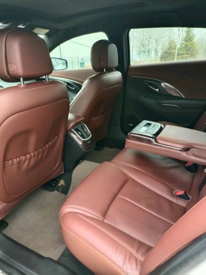 青岛14年别克君越6