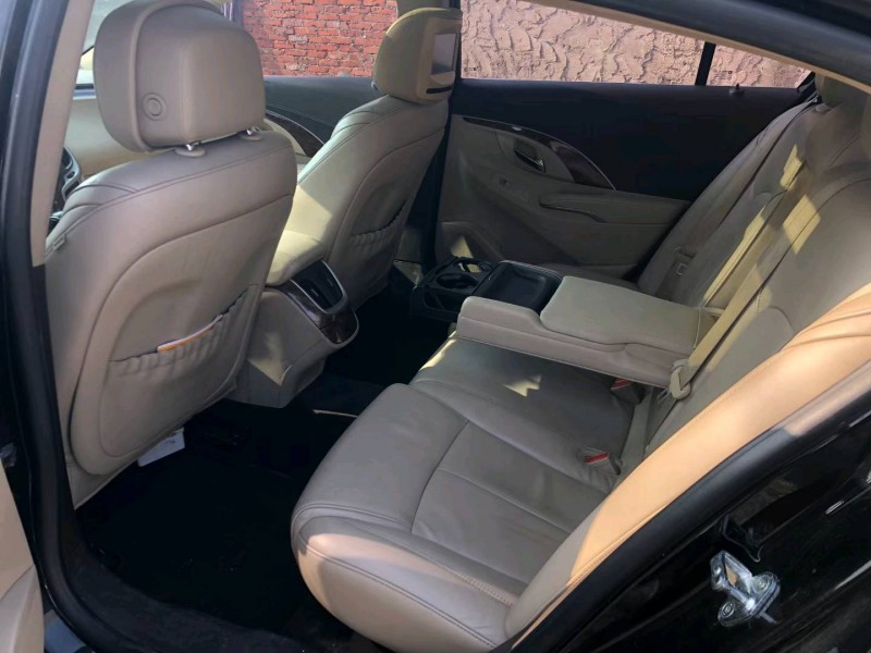 青岛15年别克君越5