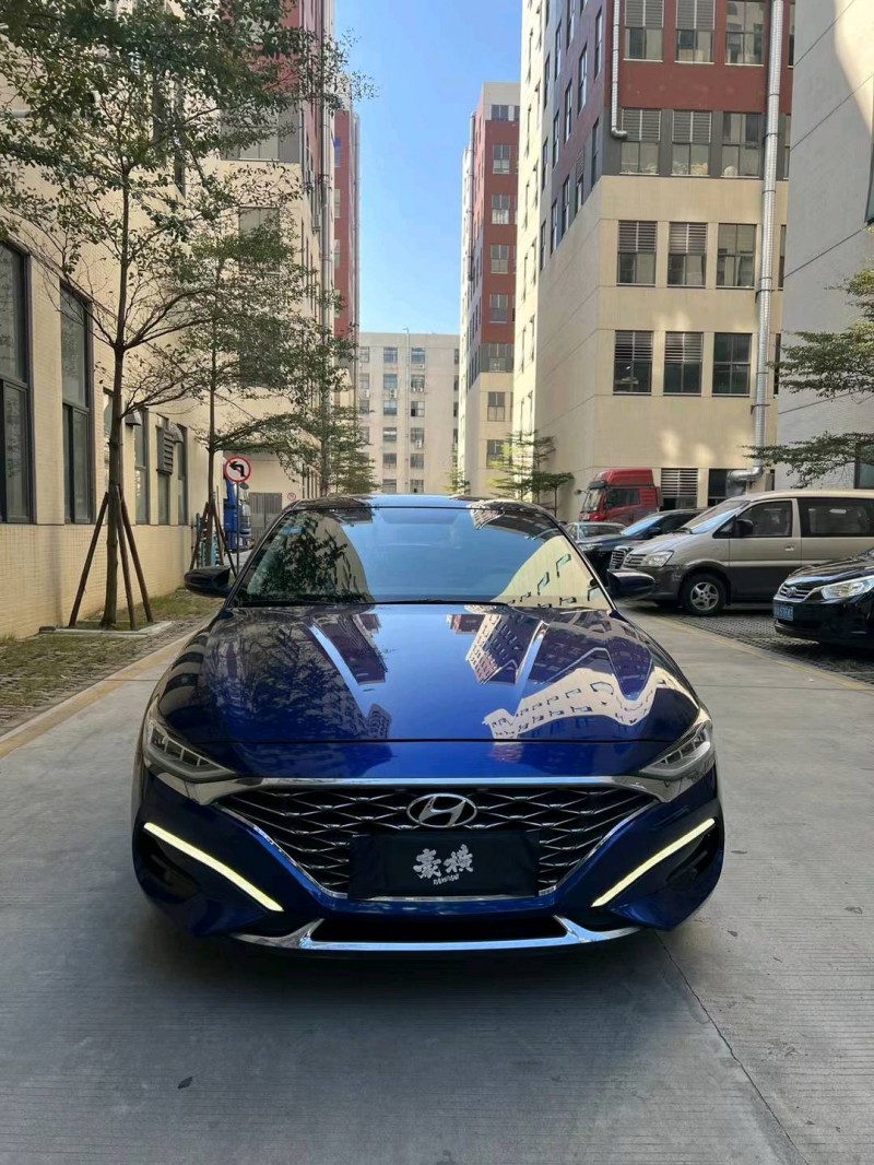 佛山19年现代菲斯塔1