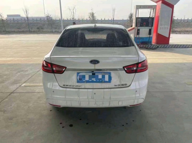 嘉兴17年福特福睿斯5