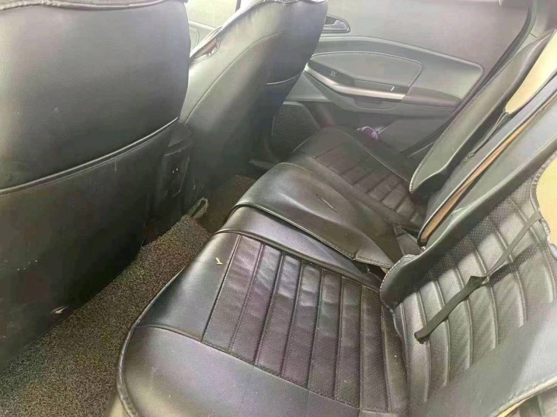 嘉兴17年福特福睿斯6