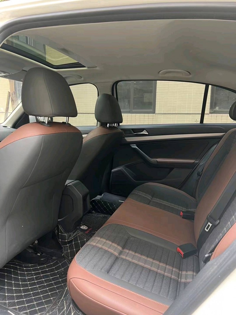 佛山21年大众朗逸9