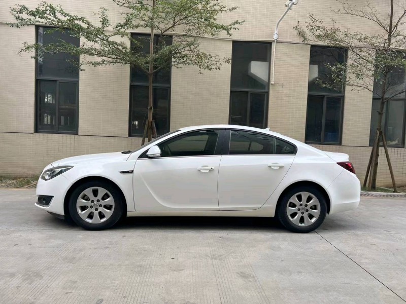 佛山16年别克君威4