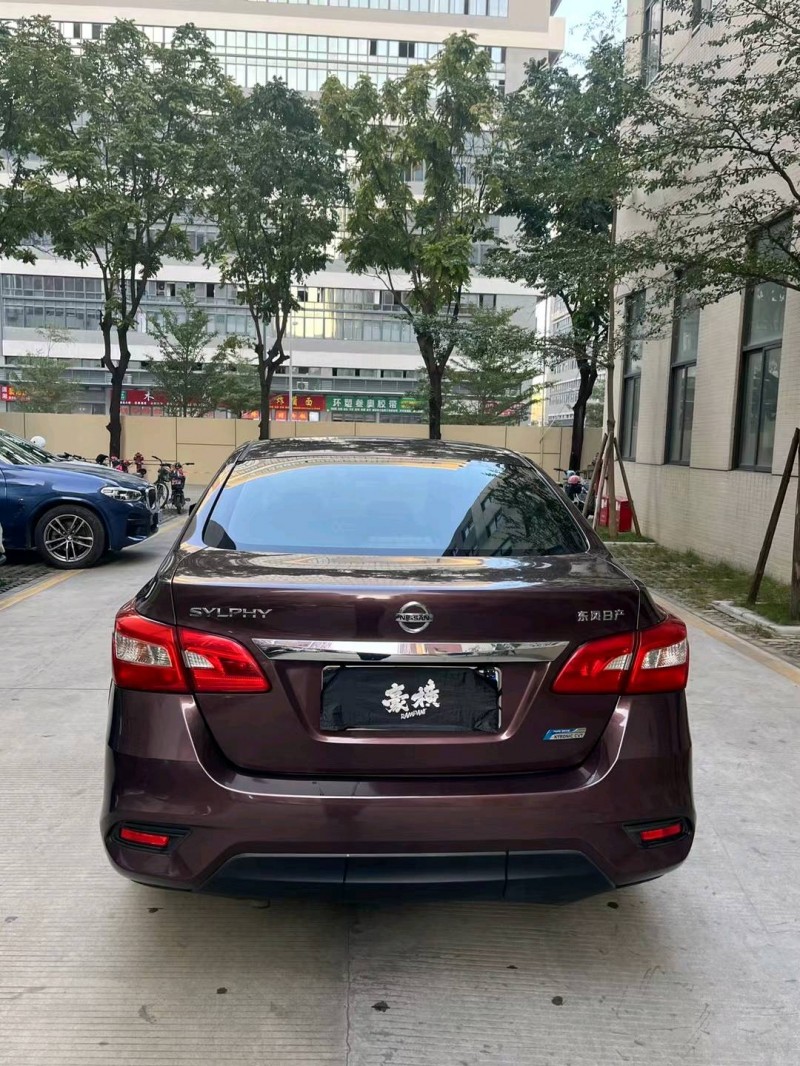 佛山17年日产轩逸5