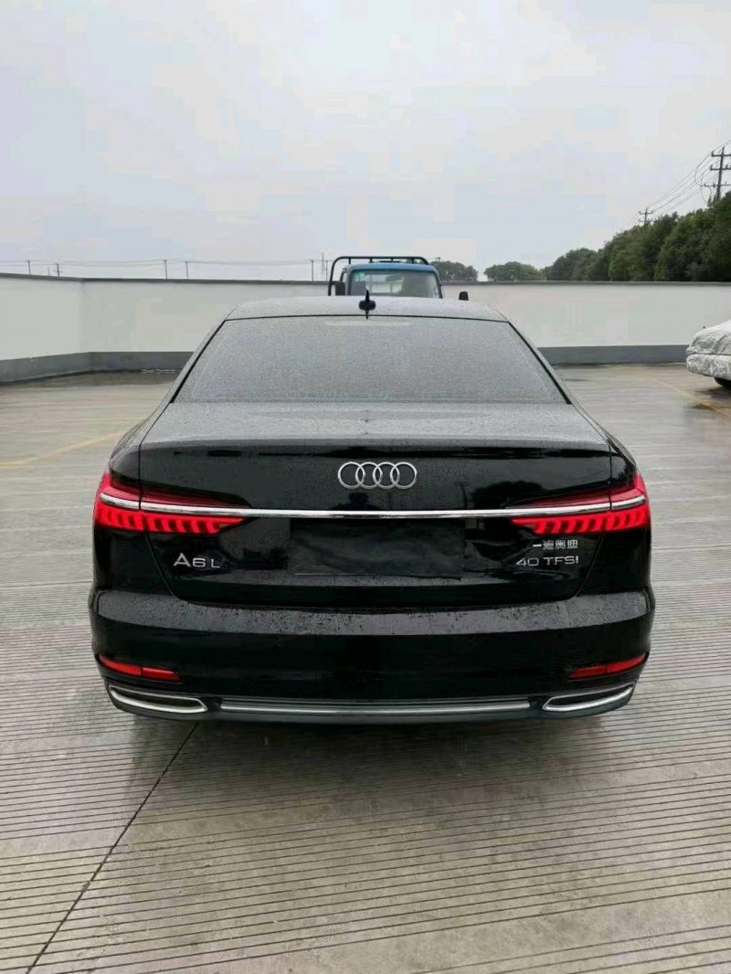 嘉兴19年奥迪A6L9