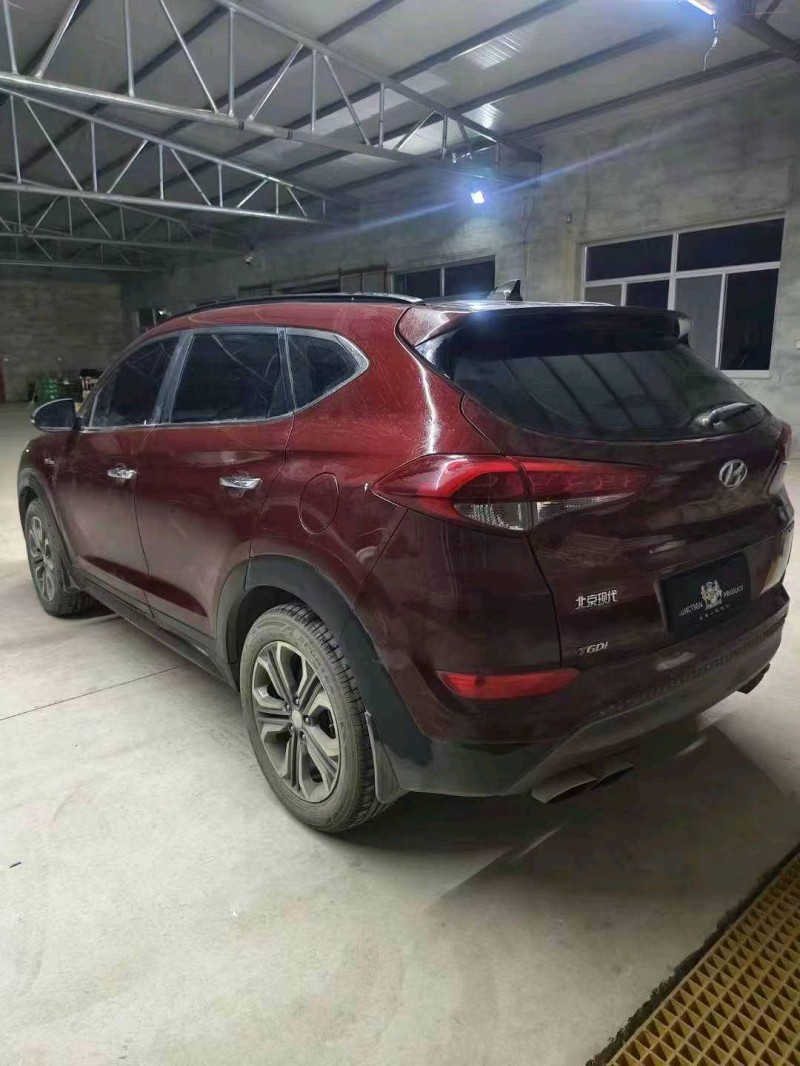 邯郸16年现代途胜5