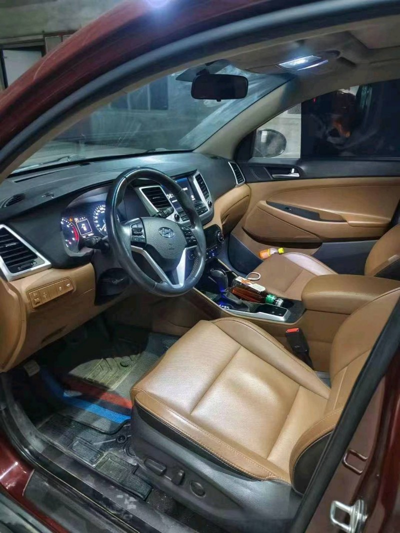 邯郸16年现代途胜9