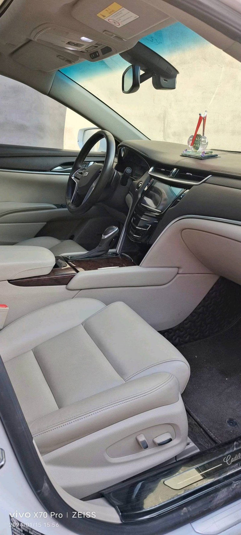 邯郸17年凯迪拉克XTS4