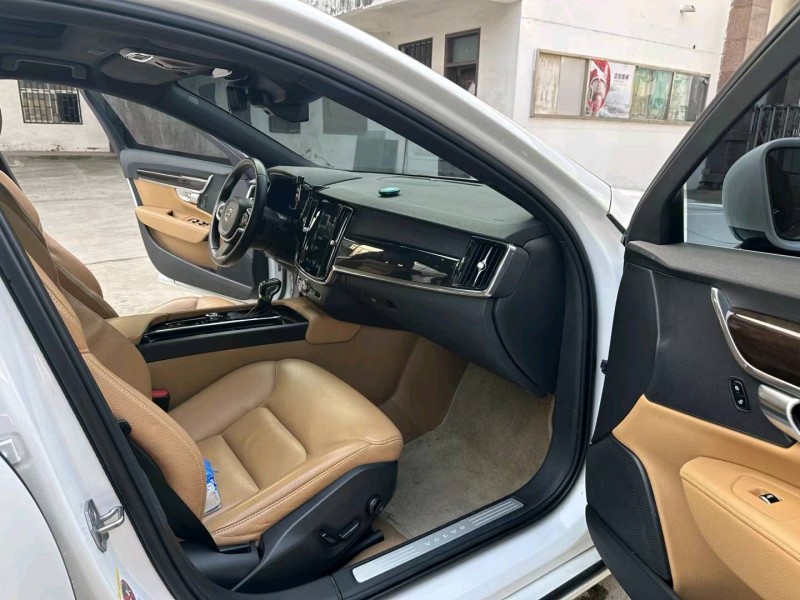 徐州18年沃尔沃S906