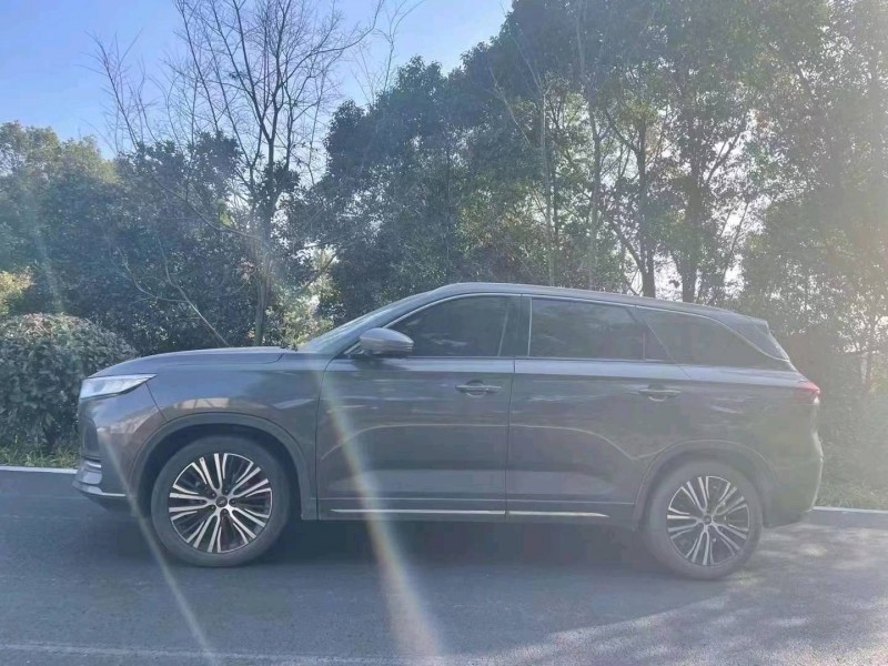 嘉兴20年长安汽车欧尚3