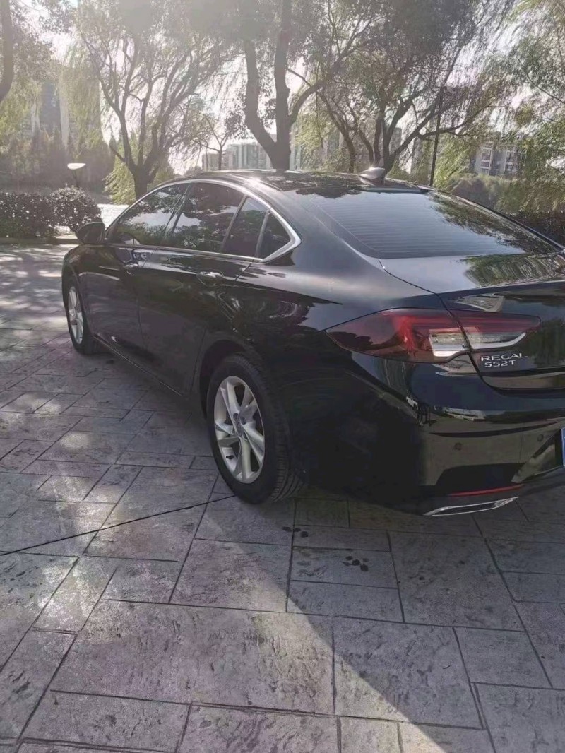 徐州22年别克君威5