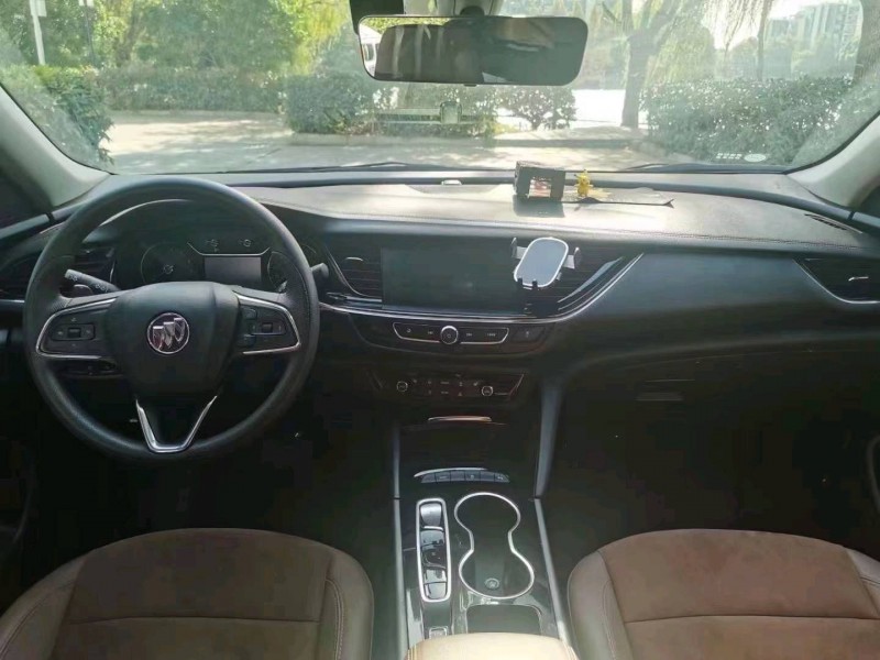 徐州22年别克君威7