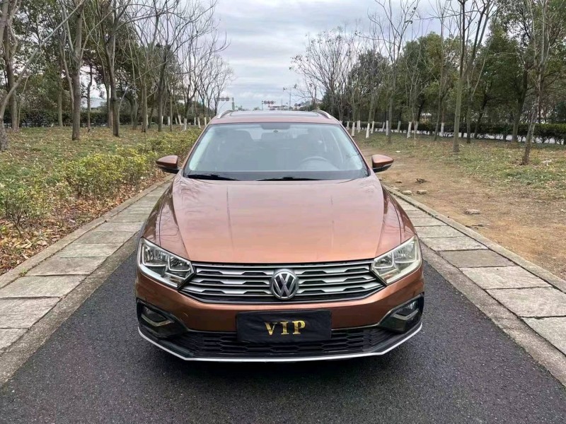 嘉興17年大眾蔚領1