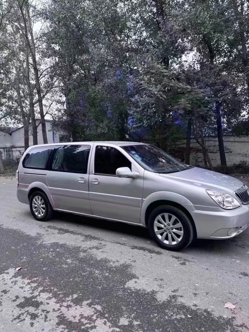 菏泽13年别克GL82