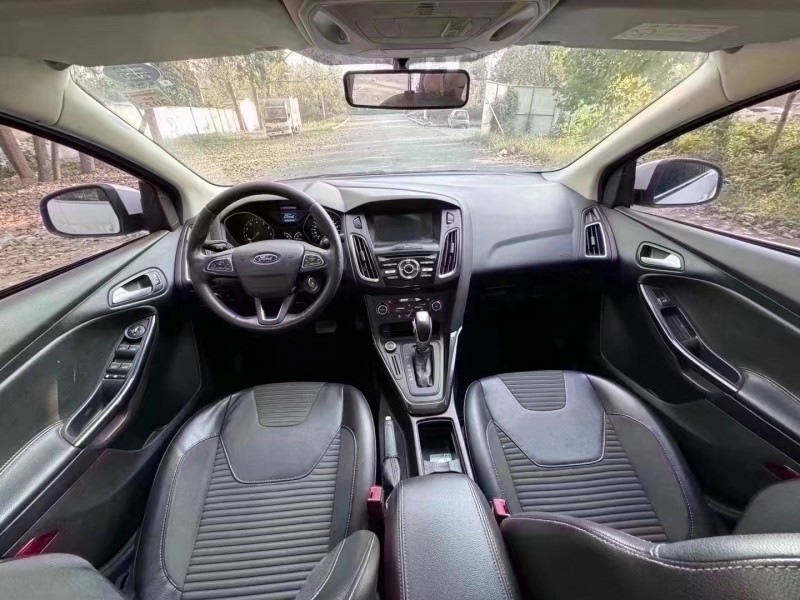 菏泽17年福特福克斯4