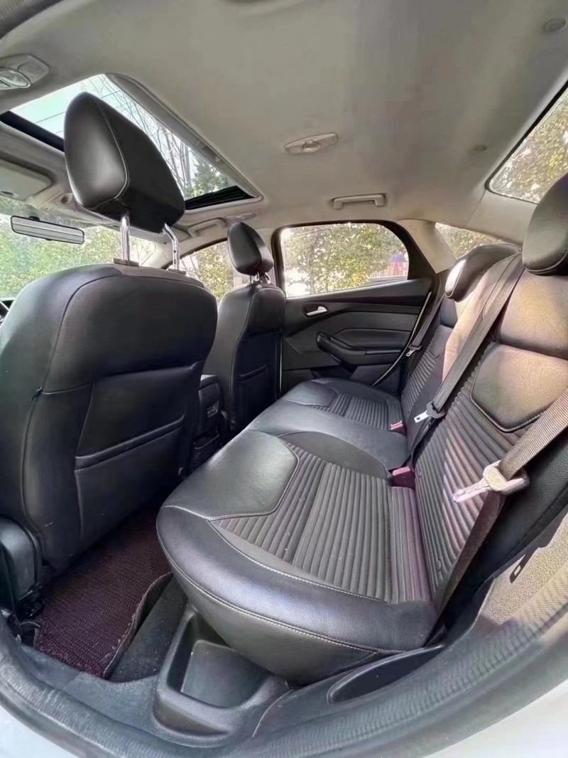 菏泽17年福特福克斯5