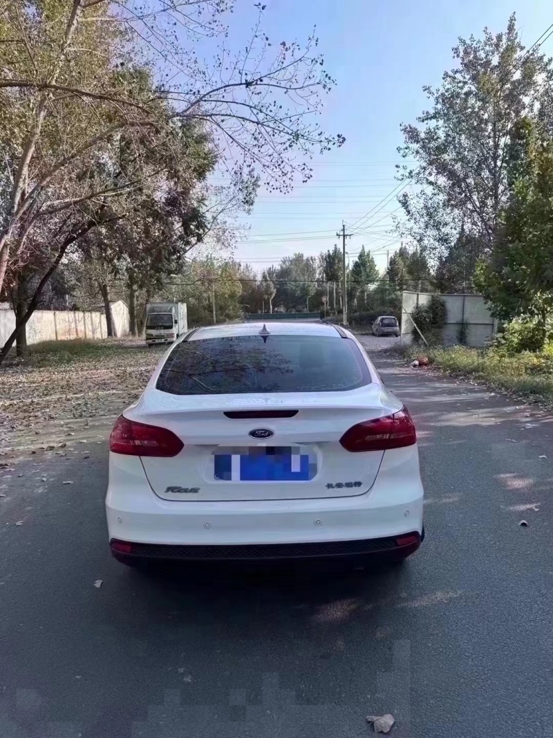 菏泽17年福特福克斯9