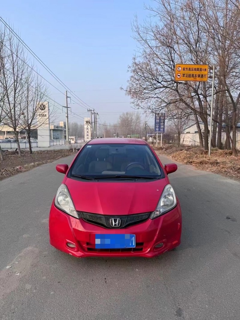 菏泽13年本田飞度1