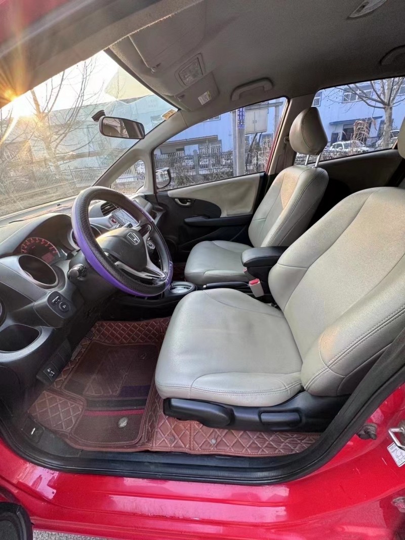 菏泽13年本田飞度4