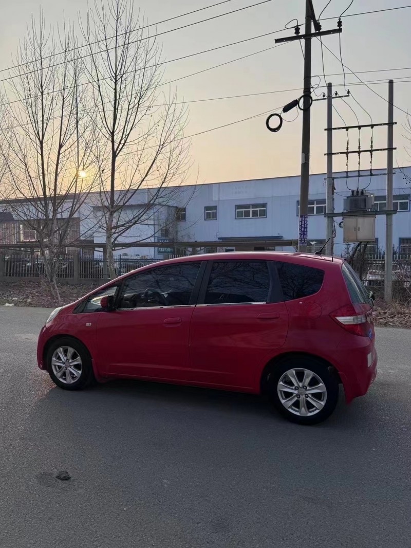 菏泽13年本田飞度7