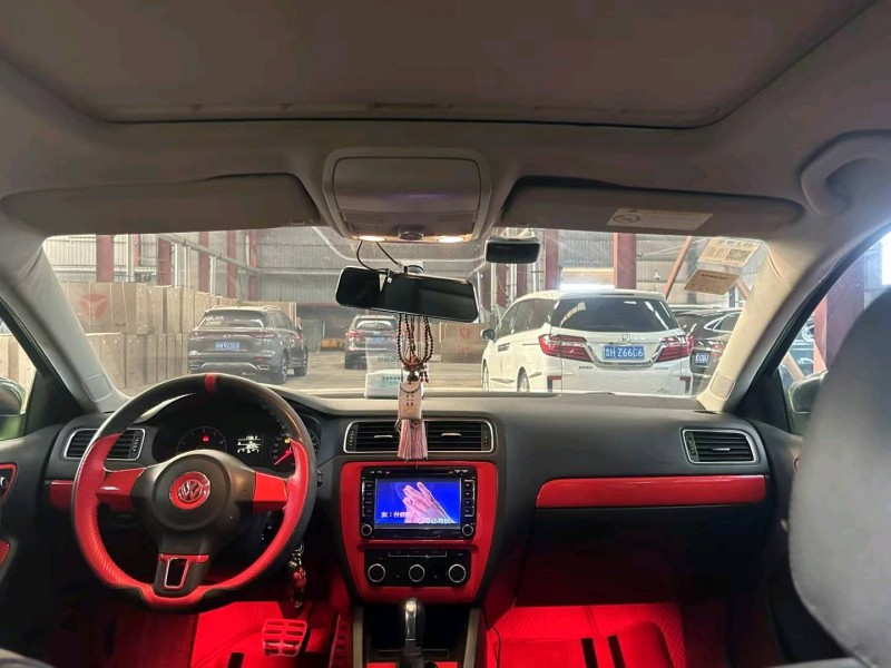 济宁15年大众速腾9