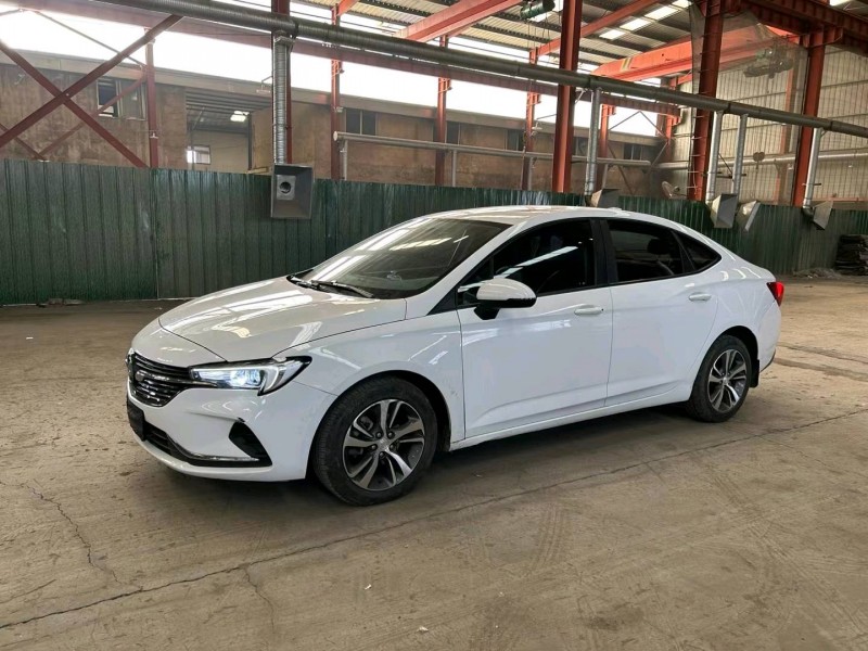 济宁20年别克威朗2