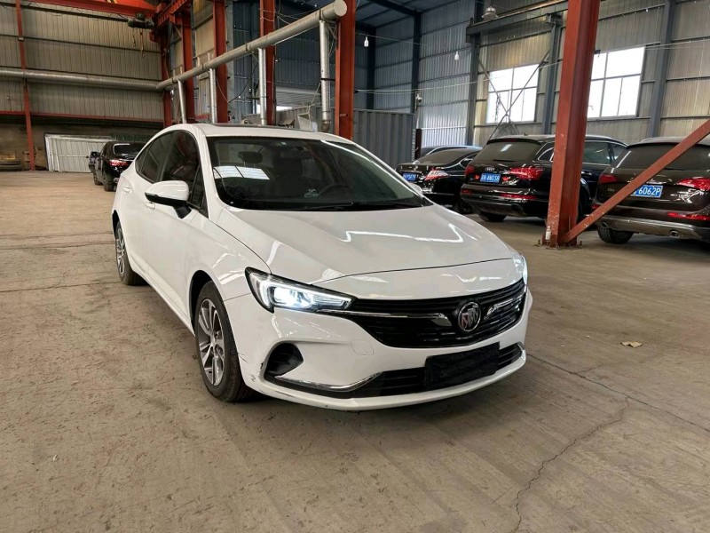 济宁20年别克威朗3