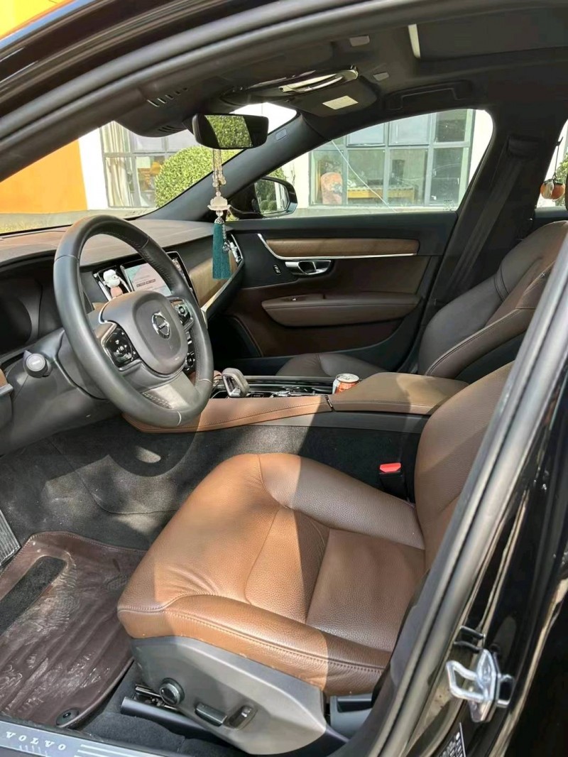 济宁22年沃尔沃S907