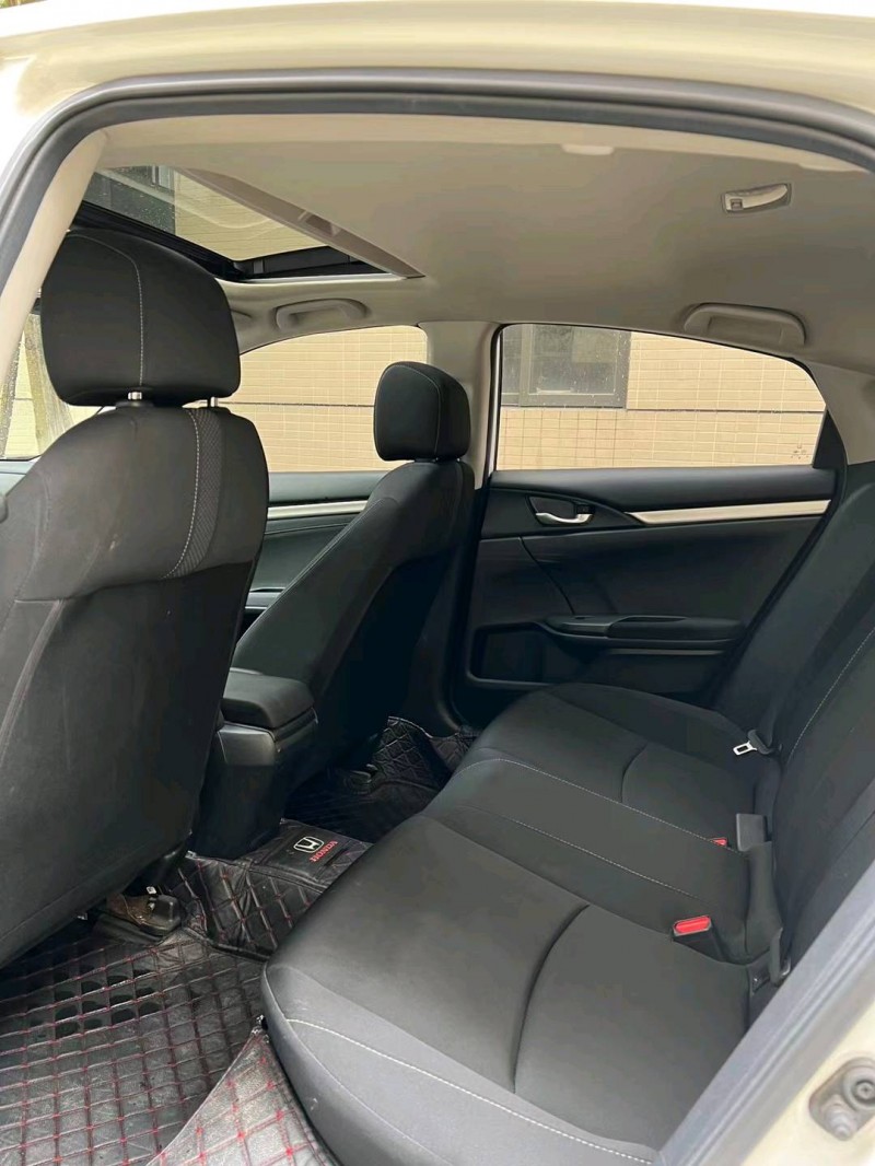 佛山19年本田思域9