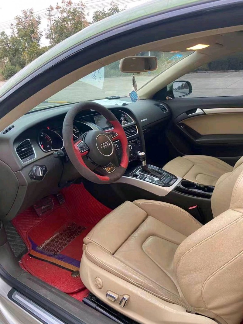 蚌埠12年奥迪A59