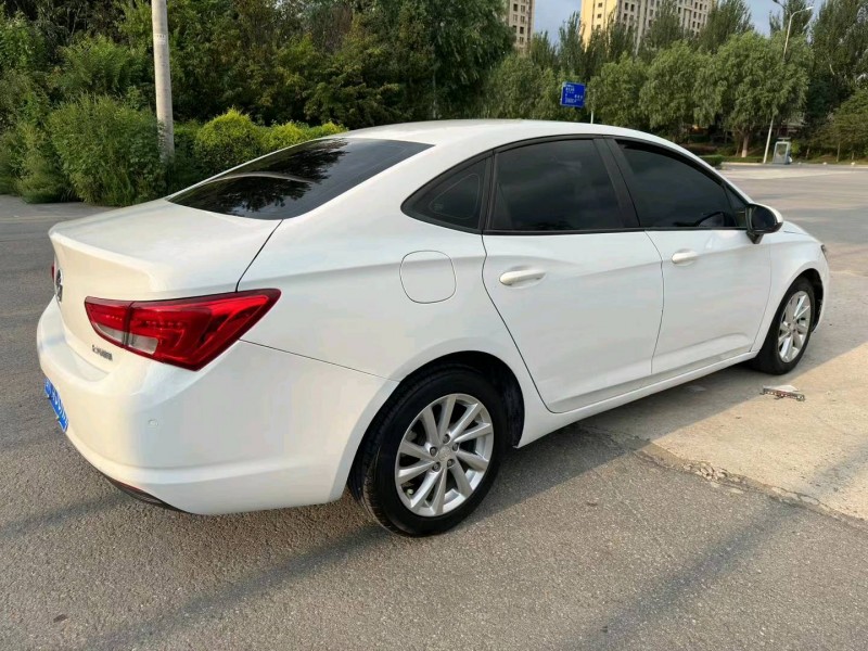 沈阳18年别克威朗5