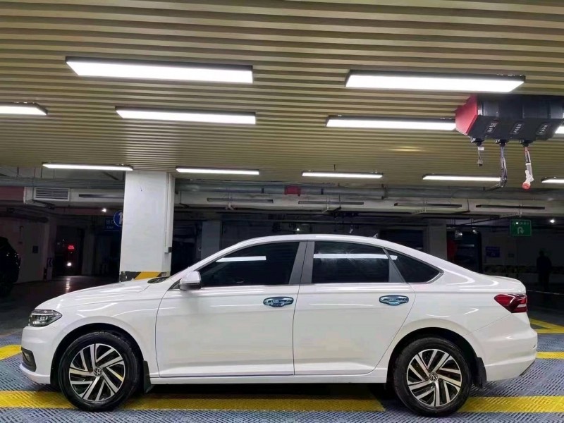 成都22年大众朗逸3