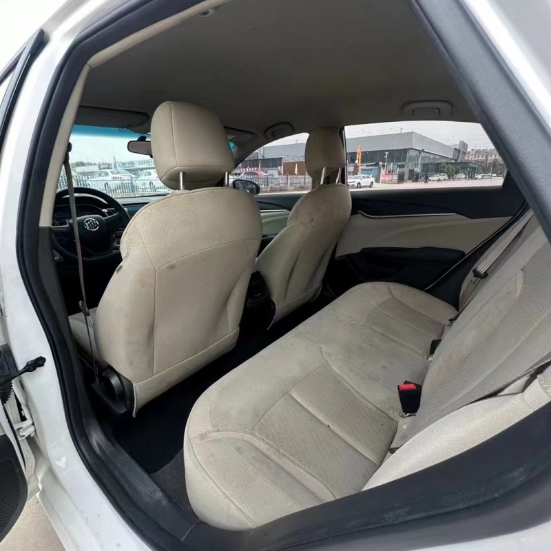 菏泽21年别克英朗5
