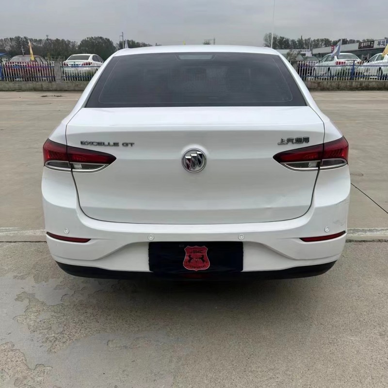 菏泽21年别克英朗9